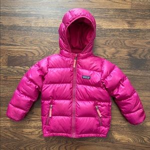 Patagonia Girls Hi-Loft Down Hooded Jacket 5T